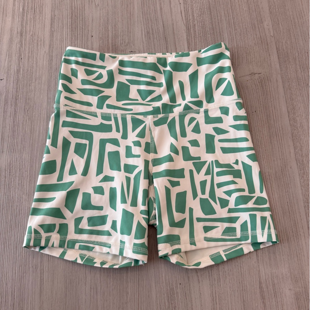 Geometric print biker shorts